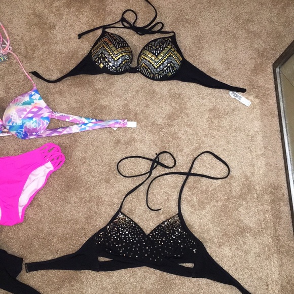 Lot of 4 PINK by Victoria's Secret bikini tops XS - Picture 2 of 4